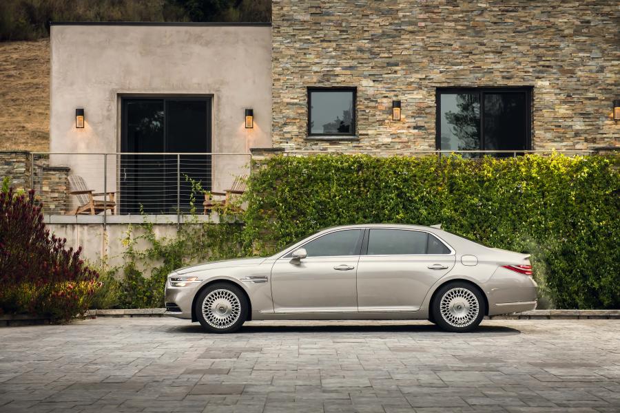  Genesis G90 2019 года  (NA) (фото 9 из 48)